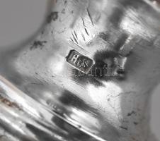 Ezüst(Ag) Gyertyatartó pár , jelzett: Bécs 1900 körül, mester: HS. nettó: 743g, m: 35cm