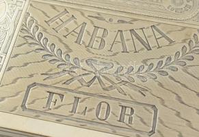 Ezüst (Ag) Szivardoboz, Habana vésett felirattal, jelzett: orosz 1891, nettó: 703g 17,5x11,5x7,5cm /...