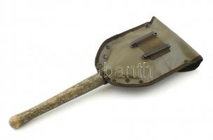 Osztrák gyalogsági ásó, összecsukható, jelzett, tokkal, kopással, h: 65 cm