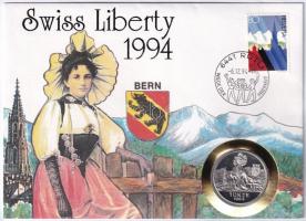 Svájc 1994. "Svájci Szabadság / Bern" jelzett Ag emlékérem felbélyegzett borítékban, bélyegzéssel, német nyelvű leírással (1 uncia) T:PP patina Switzerland 1994. "Swiss Liberty / Bern" hallmarked Ag commemorative medallion in envelope with stamp and cancellation, with German description (1 ounce) C:PP patina