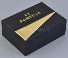 FT Fortuna férfi és női kvarc óra, 2 db, aranyozott fém tokkal és szíjjal, elem nélkül, minimális ko...