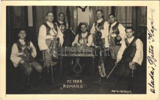 1938 Losonc, Lucenec; Romano / Cigányzenekar / Gypsy musicians, music band. Neckár photo (kis szakadás / small tear)