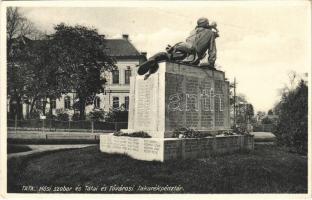 Tata, Tata-Tóváros; Hősök szobra, emlékmű, Takarékpénztár. Lindenberg Adolf kiadása (EK)