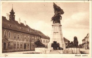 1938 Vác, Hősök szobra, emlékmű (lyukak / pinholes)