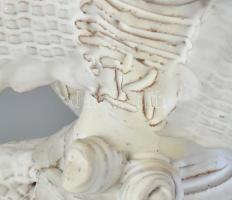 Kovács Éva (1938-): Menyasszony. Mázas kerámia. Jelzés nélkül. Apró lepattanások, szoknyáján szépen ...