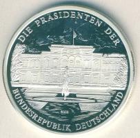 NSZK 1984. "Karl Carstens-elnök" Ag emlékérem 19,87g T:PP