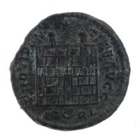 Római Birodalom / Arles / I. Constantinus 325-326. AE follis Br (2,76g) T:2 patina
Roman Empire / A...