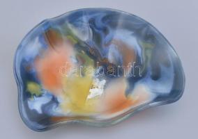 Dekoratív színes üveg tál, kopásnyomokkal, hiányos címkével, 16x16 cm, m: 5 cm