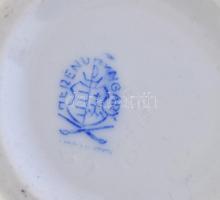 Herendi porcelán vázapár, kézzel festett, reliefszerű virág dekorral, jelzett, kis kopásnyomokkal, m...