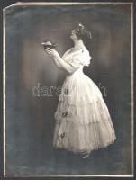 Dohnányi Ernőné Galafrés Elza (1879-1977) színésznő férje darabjában és idősebb korában két fotó 18x24 cm