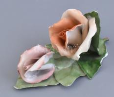 Aquincum porcelán rózsa, kézzel festett, jelzett, sérülésekkel, m: 4 cm, h: 9,5 cm
