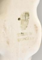 Vegyes porcelán állatfigurák (3db), részben jelzett. (kutya, macska)