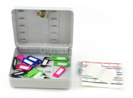 Fém zárható kulcsszekrény, bilétákkal. 18x21 cm