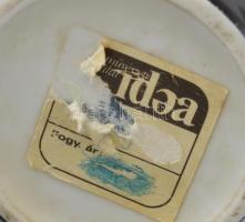 Hollóházi Szász Endre által tervezett mintával díszített porcelán váza, matricás, jelzett, kis kopás...