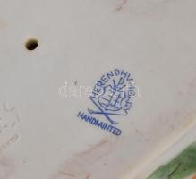 Herendi porcelán Déryné, kézzel festett, jelzett, kis kopásnyomokkal, alján kis gyári tűzrepedéssel,...