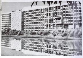 Le Corbusier: A jövő nagyvárosai. Ford.: Gerő Balázs. Bp., 1968, Gondolat. 163 p. Fekete-fehér képek...