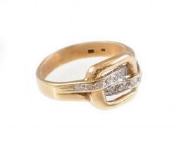 Arany (Au) Gyűrű. Cirkónia kövekkel ékítve. méret: 63. Jelzett, 14k, bruttó: 4,6g