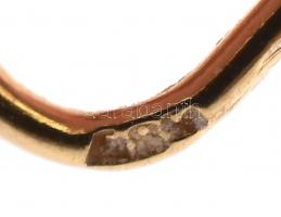 Arany (Au) 14k, Fülbevaló pár, jelzett, sérült, nettó: 2,3g