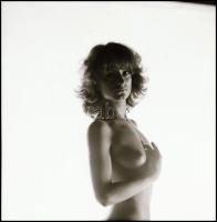 Akt tanulmányok, 5 db vintage NEGATÍV, Menesdorfer Lajos (1941-2005) budapesti fotóművész hagyatékáb...