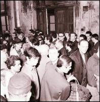 cca 1968 Kolozsvári színház felirattal négy negatívtartó tasakban 108 db vintage NEGATÍV, Kotnyek An...