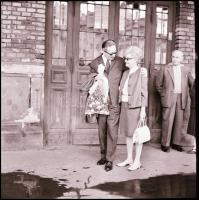 cca 1968 Kolozsvári színház felirattal négy negatívtartó tasakban 108 db vintage NEGATÍV, Kotnyek An...