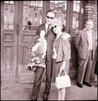 cca 1968 Kolozsvári színház felirattal négy negatívtartó tasakban 108 db vintage NEGATÍV, Kotnyek An...