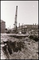 cca 1982-1983 Budapest, felszíni metróépítés, az Árpád-hídi állomás kialakítása, Váci út és környeze...