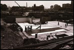 cca 1982-1983 Budapest, felszíni metróépítés, az Árpád-hídi állomás kialakítása, Váci út és környeze...