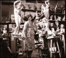 cca 1968 Kisfaludi Strobl Zsigmond (1884-1975) szobrászművész a műtermében, 9 db vintage NEGATÍV, 6x...