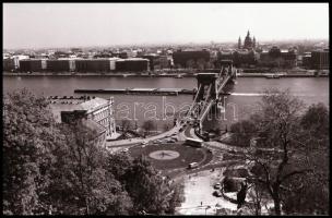 1986 Budapest, a budai sikló építése és működése a környezettel együtt, 85 db vintage NEGATÍV, 24x36...