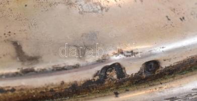 cca 1930 Nagy méretű ezüst (Ag) kupa feliratok nélkül. Jelzett, dianás, mesterjegyes. 637 g m: 39 cm