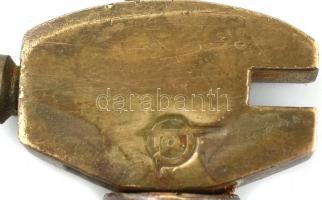 Régi réz üvegvágó, kissé sérült fa nyéllel, jelzett, h: 11 cm