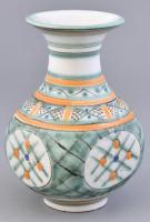 Iparművészeti Vállalatos Gorka habános kerámia váza. Jelzés nélkül, kopásnyomokkal, alján kis lepattanásokkal, m: 17 cm