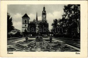 Kassa, Kosice; Dóm / Székesegyház, irredenta virágágy magyar koronával / cathedral, Hungarian irredenta propaganda (EK)