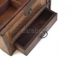 Fiókos, nyitható tetejű fa tároló doboz, 22x14x18 cm