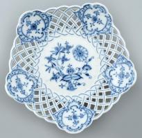 Meisseni áttört porcelán tál. Máz alatti kék festés, jelzett, hibátlan d: 30 cm
