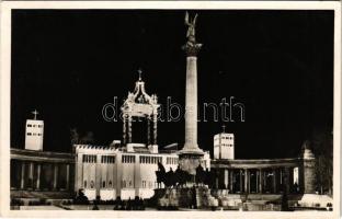 1938 Budapest XIV. Milleniumi emlékszobor, XXXIV. Nemzetközi Eucharisztikus Kongresszus, este. Lechner Jenő tervezte