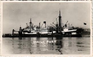 Braila, Portul / SS SUCEAVA Romanian cargo steamship in the port. Foto Francez Gheorghiu photo