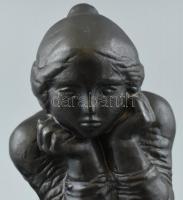 Tóth Valéria (1943- ): Merengő. Jelzett, mázas kerámia m: 26 cm