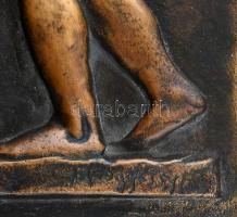 Medgyessy Ferenc ( 1881 - 1958): A három grácia. Öntött, patinázott bronz fali plasztika. - Jelzett:...