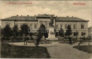 Rimaszombat, Rimavská Sobota; Tompa Mihály szobra és a Kir. Törvényszék. Ifj. Rábely Miklós kiadása / statue, court (EB)