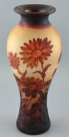 Nagyméretű Gallé Type jelzéssel váza virágmintával, savmaratott több rétegű, apró csorba, m: 45,5cm