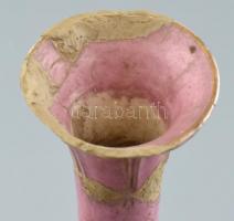 Szecessziós díszváza. Formába öntött porcelánfajansz, palástján áttört aranybrokát díszítménnyel. Fe...