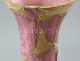 Szecessziós díszváza. Formába öntött porcelánfajansz, palástján áttört aranybrokát díszítménnyel. Fe...