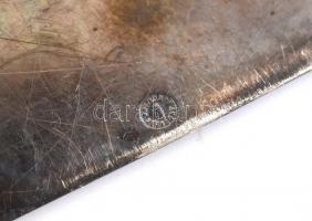 Ezüstözött alpakka morzsalapát bárói koronával KL monogrammal. Jelzett. 27,5 cm