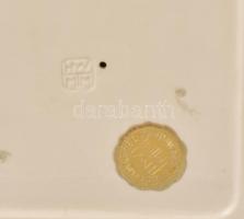 Lonkay Antal (1904 - 1963): Eszterlánc 1933. Formába öntött fehér mázas fajansz. Sérült, restaurált....