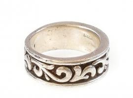 Ezüst(Ag) gyűrű ornamentikus motívummal, jelzett, nettó: 7,26 g