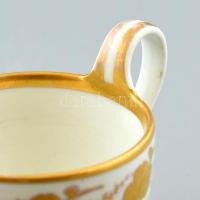 Biedermeier bécsi csésze porcelán, sárga fonddal és aranyozással, ívelt füllel. Mindkét darabon jelz...