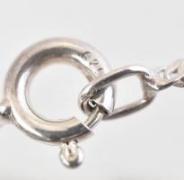 Ezüst(Ag) csavart nyaklánc, aranyozott ezüst(Ag) medállal, jelzett, h: 48 cm, bruttó: 8,72 g