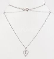 Ezüst(Ag) figaro nyaklánc, köves szív medállal, jelzett, h: 43 cm, bruttó: 3,2 g